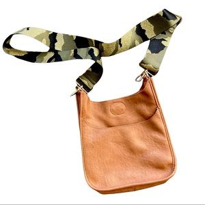 AH-DORNED Mini Vegan Messenger Bag (only) in EUC.